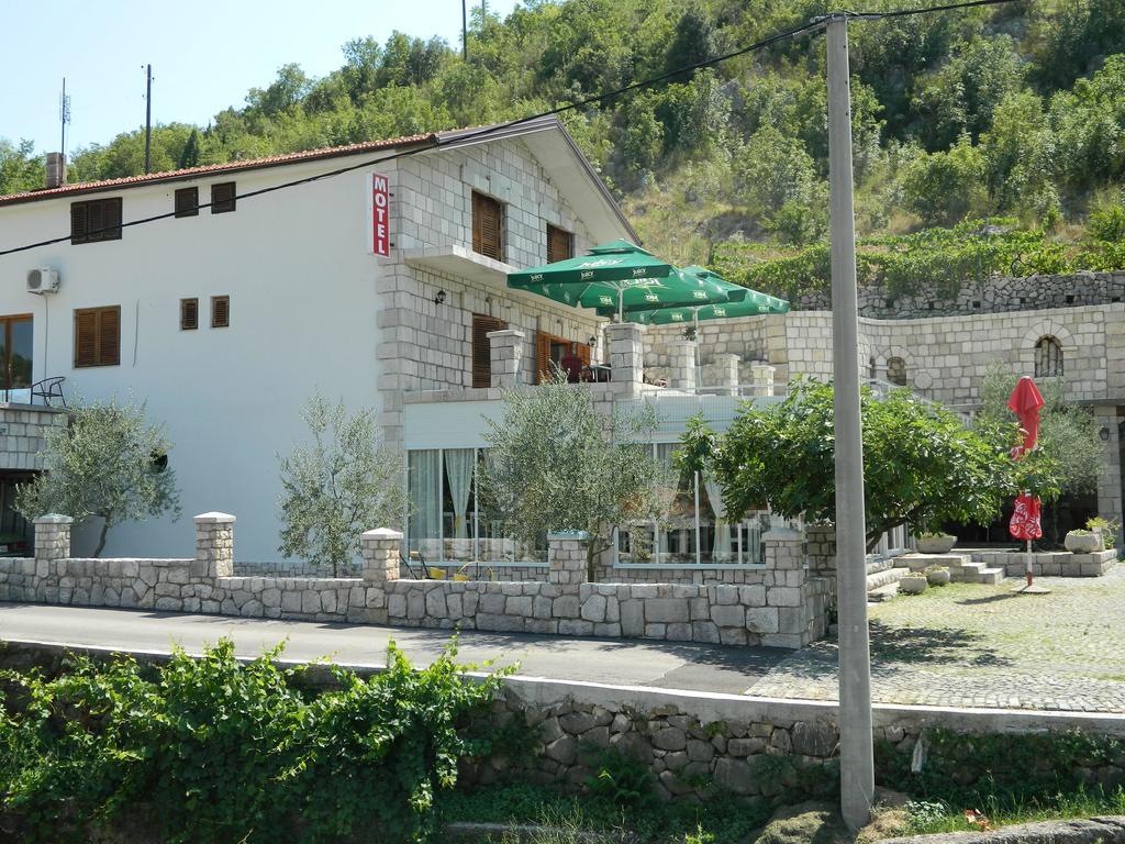 Motel Jelcic Čapljina Zewnętrze zdjęcie